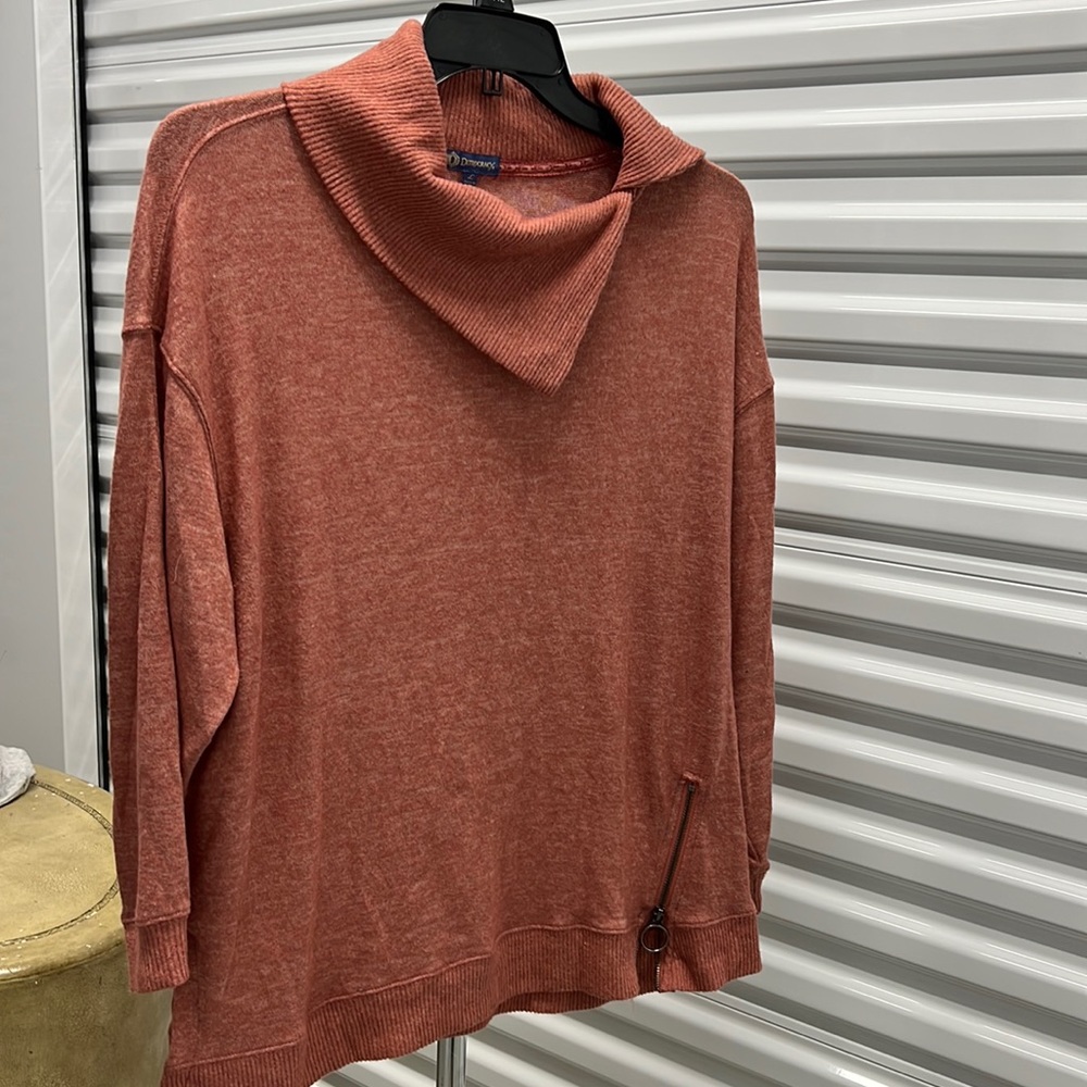 Long sleeve top